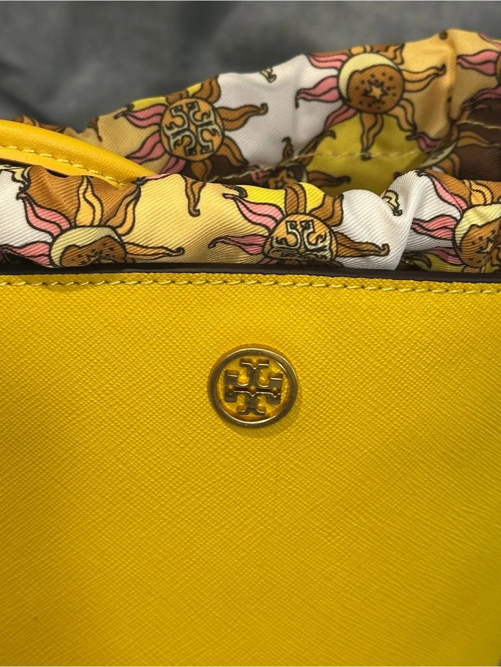 Tory Burch Robinson Mini Bucket Bag